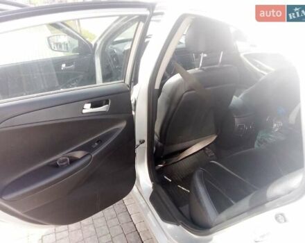 Серый Хендай Соната, объемом двигателя 2 л и пробегом 438 тыс. км за 7500 $, фото 7 на Automoto.ua