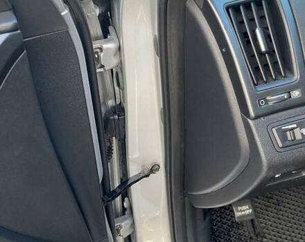 Серый Хендай Соната, объемом двигателя 2 л и пробегом 323 тыс. км за 7700 $, фото 13 на Automoto.ua