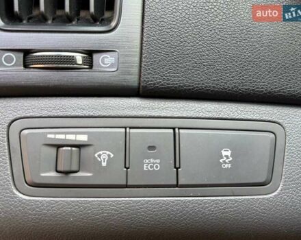 Сірий Хендай Соната, об'ємом двигуна 2.36 л та пробігом 162 тис. км за 9499 $, фото 23 на Automoto.ua