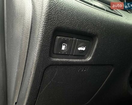 Серый Хендай Соната, объемом двигателя 2 л и пробегом 207 тыс. км за 8500 $, фото 29 на Automoto.ua