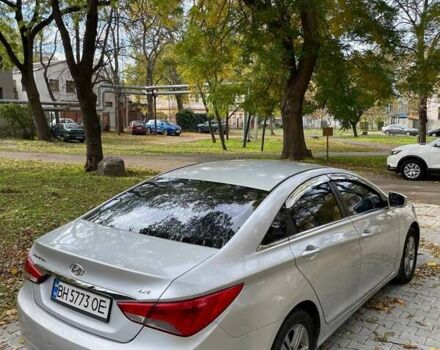 Сірий Хендай Соната, об'ємом двигуна 2 л та пробігом 270 тис. км за 7000 $, фото 4 на Automoto.ua