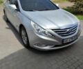 Серый Хендай Соната, объемом двигателя 2 л и пробегом 152 тыс. км за 8900 $, фото 1 на Automoto.ua