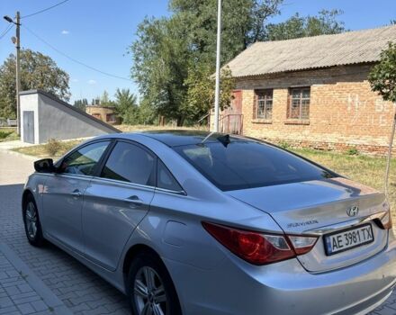 Серый Хендай Соната, объемом двигателя 2 л и пробегом 200 тыс. км за 6999 $, фото 6 на Automoto.ua