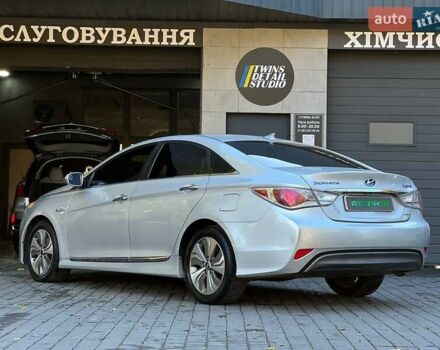 Хендай Соната 2013 в Одессе на Automoto.ua Серый Хендай Соната, объемом двигателя 2.4 л и пробегом 220 тыс. км за 9900 $, фото 9 на Automoto.ua