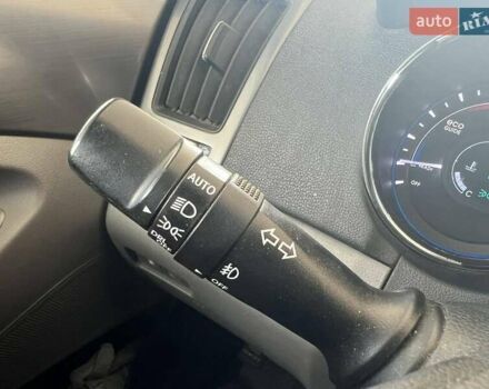 Сірий Хендай Соната, об'ємом двигуна 2.36 л та пробігом 172 тис. км за 9999 $, фото 26 на Automoto.ua