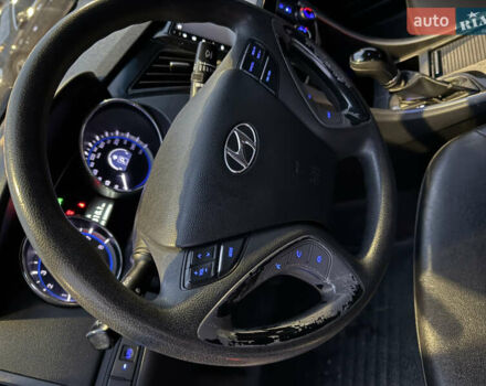 Серый Хендай Соната, объемом двигателя 2 л и пробегом 240 тыс. км за 6000 $, фото 14 на Automoto.ua