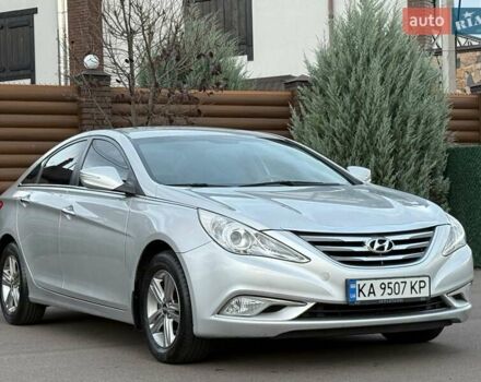 Серый Хендай Соната, объемом двигателя 2 л и пробегом 216 тыс. км за 8200 $, фото 14 на Automoto.ua