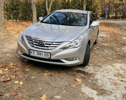 Серый Хендай Соната, объемом двигателя 2 л и пробегом 400 тыс. км за 6800 $, фото 8 на Automoto.ua