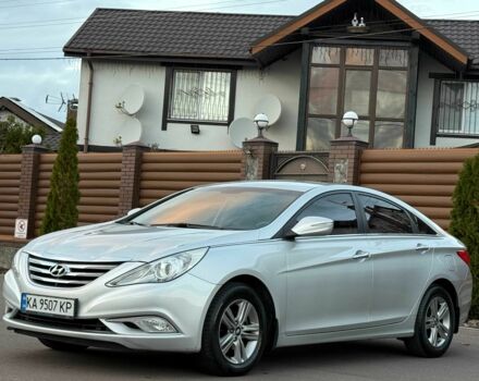 Сірий Хендай Соната, об'ємом двигуна 2 л та пробігом 216 тис. км за 8200 $, фото 3 на Automoto.ua