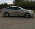 Сірий Хендай Соната, об'ємом двигуна 2.4 л та пробігом 150 тис. км за 11500 $, фото 2 на Automoto.ua