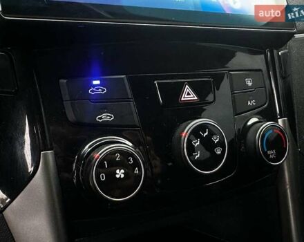 Серый Хендай Соната, объемом двигателя 2 л и пробегом 207 тыс. км за 8500 $, фото 25 на Automoto.ua