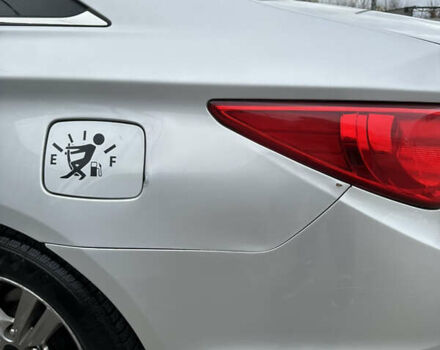 Серый Хендай Соната, объемом двигателя 2 л и пробегом 231 тыс. км за 7300 $, фото 5 на Automoto.ua