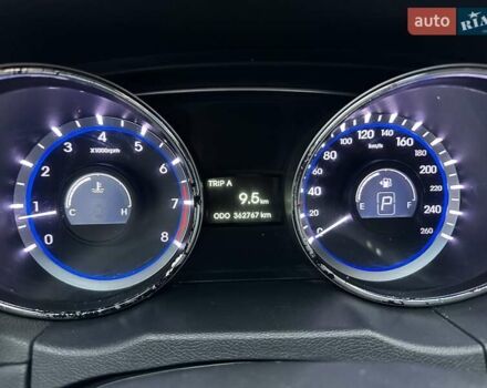 Серый Хендай Соната, объемом двигателя 2 л и пробегом 362 тыс. км за 6800 $, фото 12 на Automoto.ua