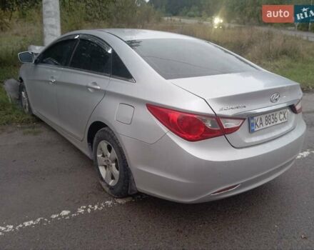 Сірий Хендай Соната, об'ємом двигуна 2 л та пробігом 320 тис. км за 3100 $, фото 6 на Automoto.ua