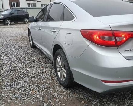 Сірий Хендай Соната, об'ємом двигуна 2 л та пробігом 360 тис. км за 8300 $, фото 3 на Automoto.ua