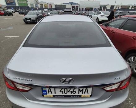 Серый Хендай Соната, объемом двигателя 2 л и пробегом 246 тыс. км за 6800 $, фото 3 на Automoto.ua
