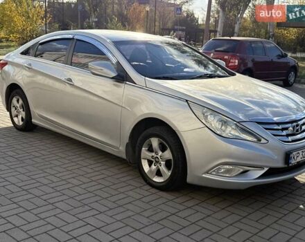 Серый Хендай Соната, объемом двигателя 2 л и пробегом 222 тыс. км за 6999 $, фото 9 на Automoto.ua