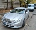 Серый Хендай Соната, объемом двигателя 2 л и пробегом 296 тыс. км за 10900 $, фото 5 на Automoto.ua