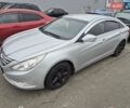 Серый Хендай Соната, объемом двигателя 2 л и пробегом 246 тыс. км за 6800 $, фото 10 на Automoto.ua