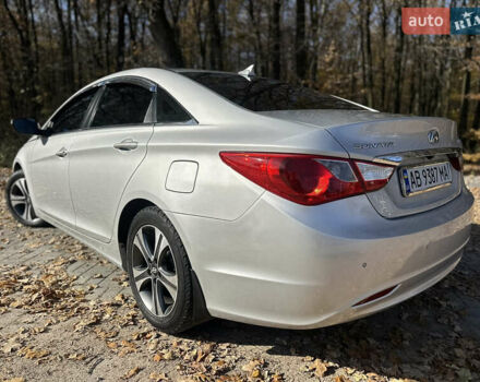 Сірий Хендай Соната, об'ємом двигуна 2 л та пробігом 231 тис. км за 9500 $, фото 2 на Automoto.ua