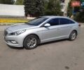 Серый Хендай Соната, объемом двигателя 2 л и пробегом 350 тыс. км за 8600 $, фото 1 на Automoto.ua