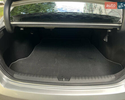 Серый Хендай Соната, объемом двигателя 2 л и пробегом 138 тыс. км за 10899 $, фото 31 на Automoto.ua