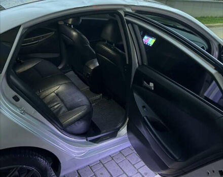 Серый Хендай Соната, объемом двигателя 2 л и пробегом 320 тыс. км за 6999 $, фото 21 на Automoto.ua