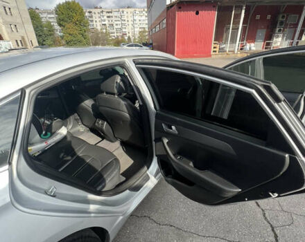 Серый Хендай Соната, объемом двигателя 2 л и пробегом 223 тыс. км за 10300 $, фото 20 на Automoto.ua