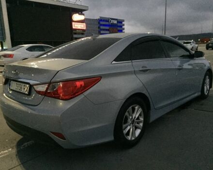 Серый Хендай Соната, объемом двигателя 2.4 л и пробегом 160 тыс. км за 8300 $, фото 4 на Automoto.ua