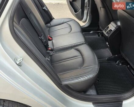 Сірий Хендай Соната, об'ємом двигуна 2 л та пробігом 255 тис. км за 9200 $, фото 32 на Automoto.ua
