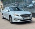 Хендай Соната 2014 в Киеве на Automoto.ua Серый Хендай Соната, объемом двигателя 2 л и пробегом 204 тыс. км за 10700 $, фото 1 на Automoto.ua