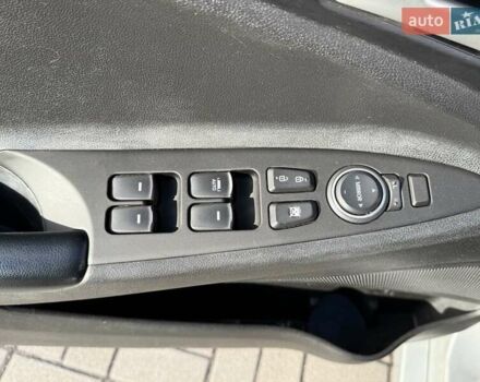 Серый Хендай Соната, объемом двигателя 2 л и пробегом 222 тыс. км за 6999 $, фото 29 на Automoto.ua