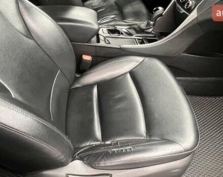 Серый Хендай Соната, объемом двигателя 2 л и пробегом 192 тыс. км за 8400 $, фото 16 на Automoto.ua