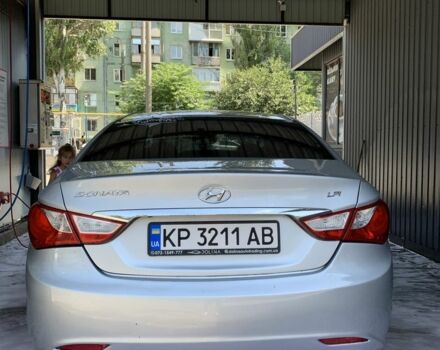Хендай Соната 2014 в Запорожье на Automoto.ua Серый Хендай Соната, объемом двигателя 2 л и пробегом 213 тыс. км за 7500 $, фото 6 на Automoto.ua