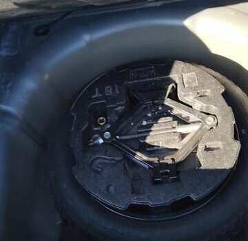 Серый Хендай Соната, объемом двигателя 2.4 л и пробегом 268 тыс. км за 7500 $, фото 7 на Automoto.ua