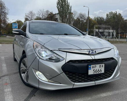 Хендай Соната 2014 у Запоріжжя на Automoto.ua Сірий Хендай Соната, об'ємом двигуна 2.4 л та пробігом 187 тис. км за 11000 $, фото 6 на Automoto.ua