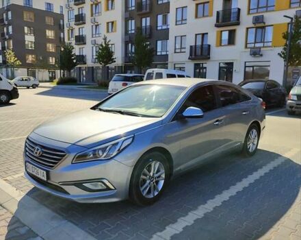 Сірий Хендай Соната, об'ємом двигуна 2 л та пробігом 230 тис. км за 9999 $, фото 1 на Automoto.ua