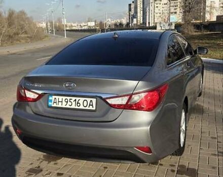 Серый Хендай Соната, объемом двигателя 2.4 л и пробегом 268 тыс. км за 7500 $, фото 2 на Automoto.ua