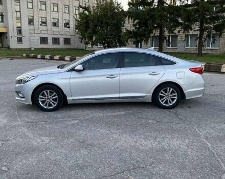 Серый Хендай Соната, объемом двигателя 2 л и пробегом 359 тыс. км за 9500 $, фото 6 на Automoto.ua