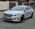 Сірий Хендай Соната, об'ємом двигуна 2 л та пробігом 255 тис. км за 9200 $, фото 5 на Automoto.ua