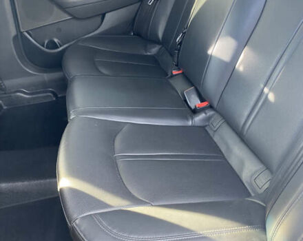 Хендай Соната 2014 у Києві на Automoto.ua Сірий Хендай Соната, об'ємом двигуна 2 л та пробігом 252 тис. км за 7350 $, фото 10 на Automoto.ua