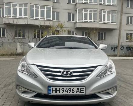 Серый Хендай Соната, объемом двигателя 2 л и пробегом 300 тыс. км за 7500 $, фото 7 на Automoto.ua