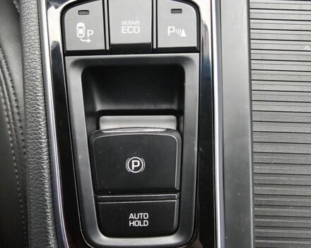 Серый Хендай Соната, объемом двигателя 2 л и пробегом 60 тыс. км за 14200 $, фото 18 на Automoto.ua