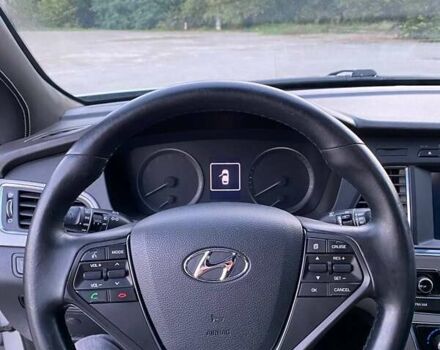 Серый Хендай Соната, объемом двигателя 2 л и пробегом 359 тыс. км за 9500 $, фото 11 на Automoto.ua