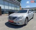 Сірий Хендай Соната, об'ємом двигуна 2.36 л та пробігом 174 тис. км за 11400 $, фото 1 на Automoto.ua