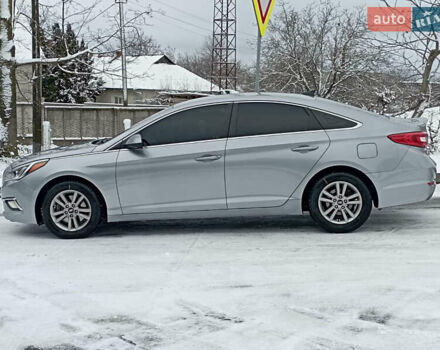 Сірий Хендай Соната, об'ємом двигуна 2.36 л та пробігом 200 тис. км за 7700 $, фото 2 на Automoto.ua