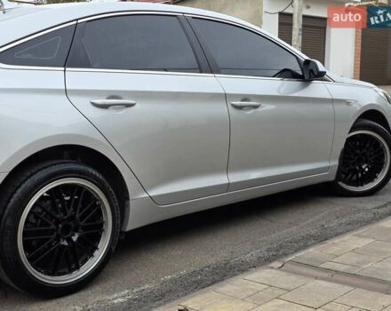 Сірий Хендай Соната, об'ємом двигуна 2 л та пробігом 255 тис. км за 9200 $, фото 16 на Automoto.ua