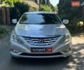 Серый Хендай Соната, объемом двигателя 2 л и пробегом 212 тыс. км за 7990 $, фото 1 на Automoto.ua