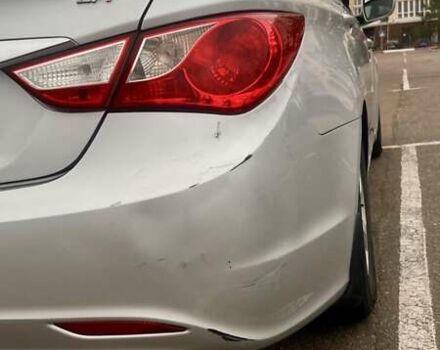 Серый Хендай Соната, объемом двигателя 2 л и пробегом 192 тыс. км за 8400 $, фото 7 на Automoto.ua