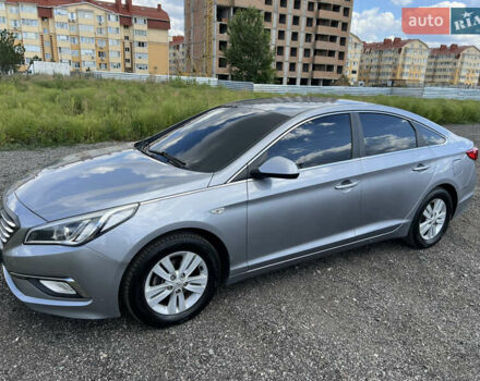 Сірий Хендай Соната, об'ємом двигуна 2 л та пробігом 273 тис. км за 12000 $, фото 6 на Automoto.ua